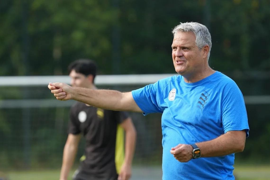 HLV ĐT Philippines bất ngờ từ chức ngay trước thềm VL Asian Cup 2027 1